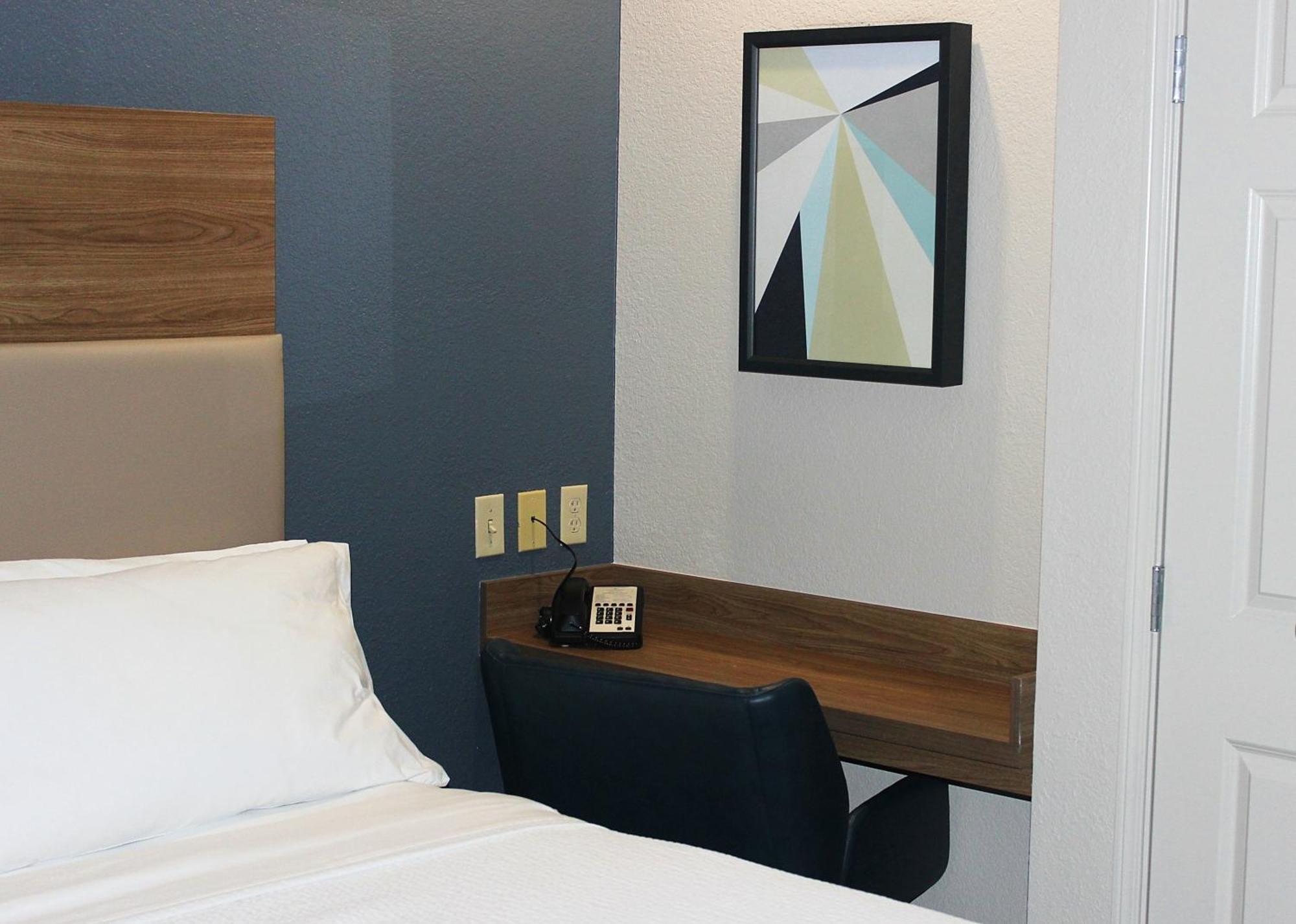 Candlewood Suites Fayetteville By Ihg Exterior foto