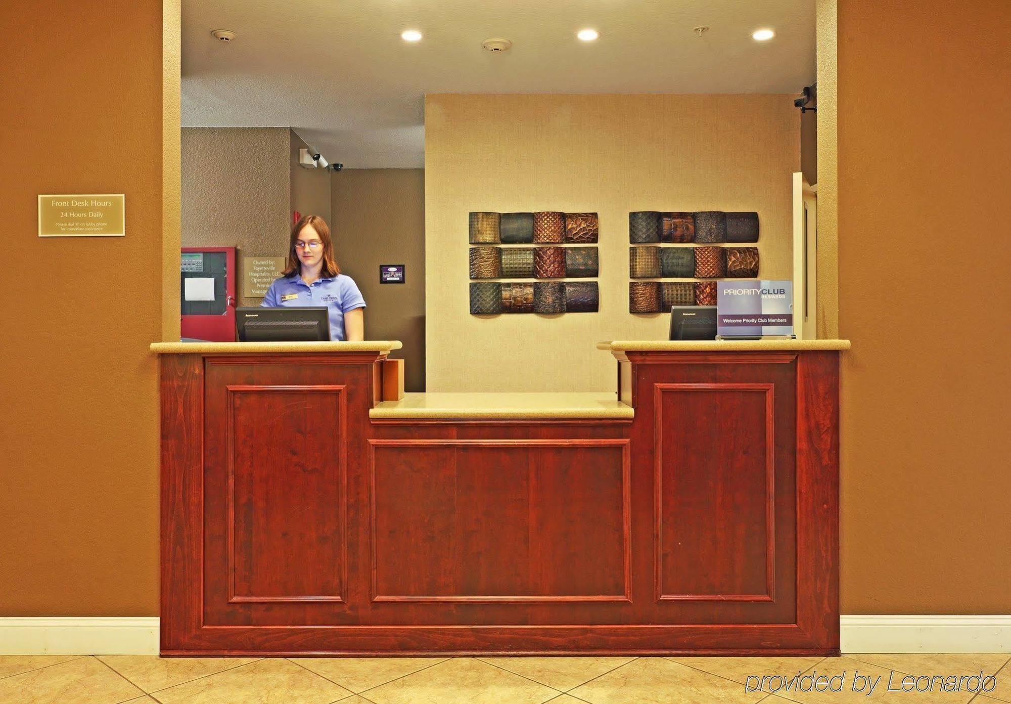 Candlewood Suites Fayetteville By Ihg Interior foto